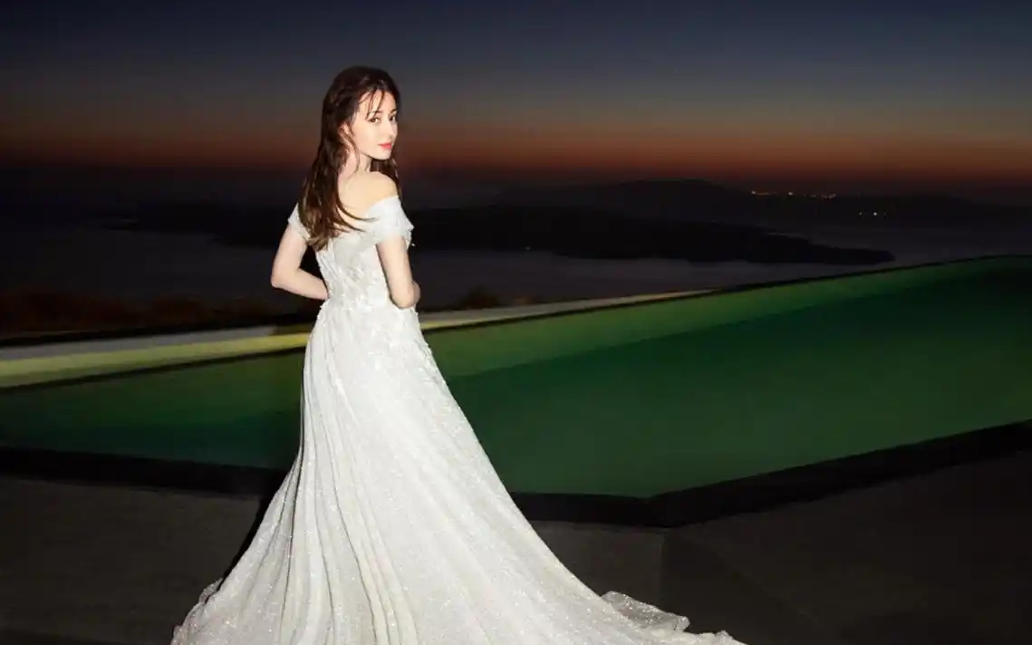 迪丽热巴婚纱壁纸411