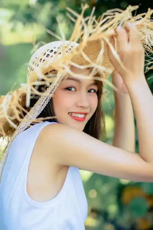 拍照姿势拒绝剪刀手10个女生好看的拍照姿势自然又漂亮