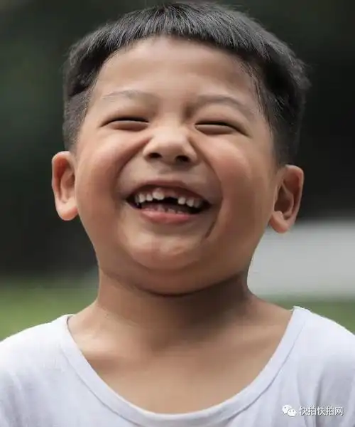 2020年,386万人次杭友圈分享生活;2021年,在杭友圈