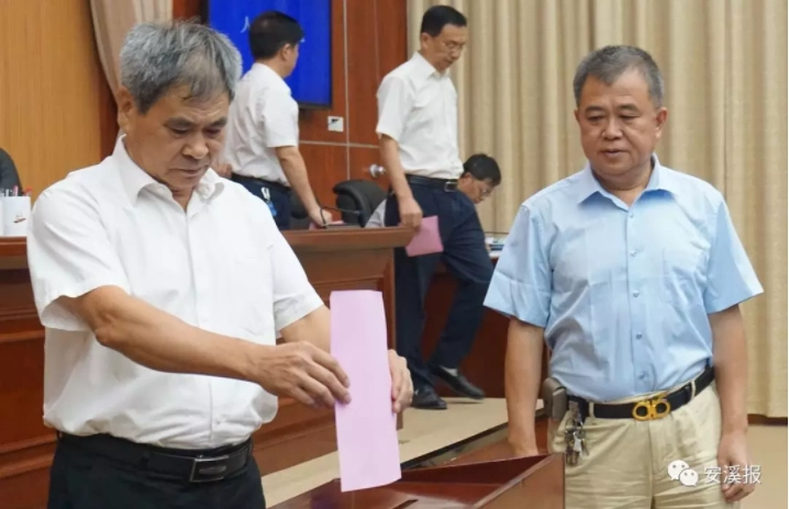 杜双路同志任安溪县人民政府副县长公安局局长