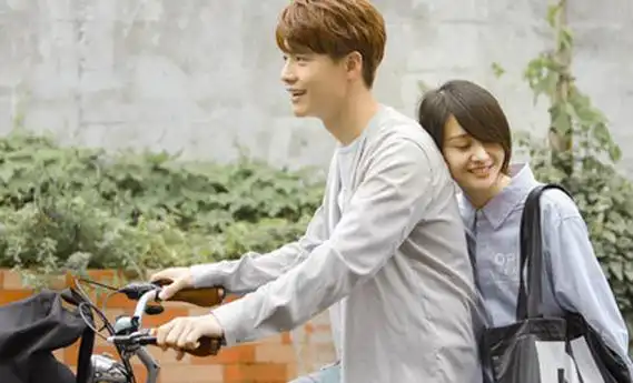 马天宇对郑爽有多好 曾被李易峰爆料私下关系不一般