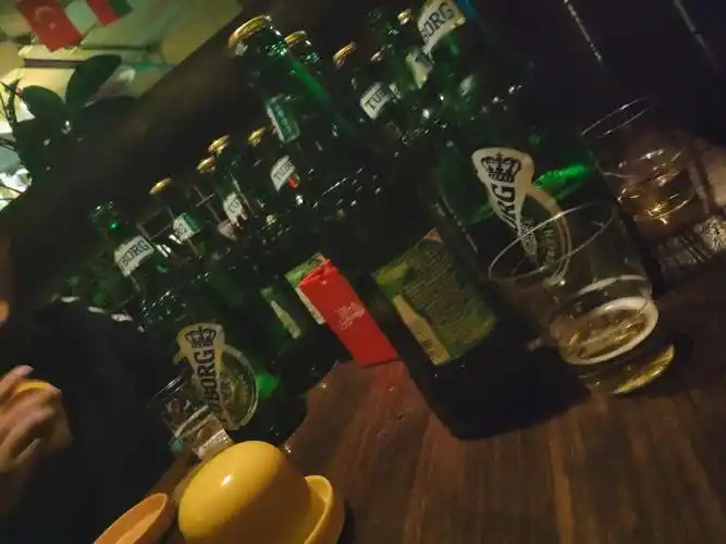 今天还没有出门喝酒得举个手