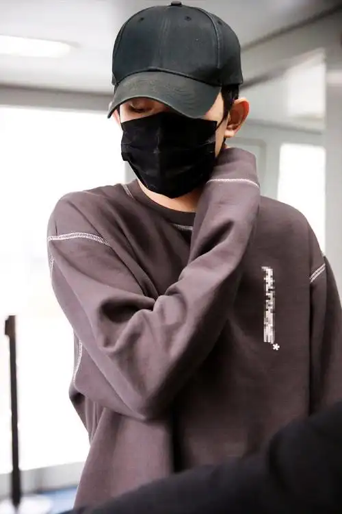 易烊千玺同款卫衣宽松bf圆领外套2020秋冬卫衣