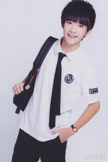 易烊千玺有点高冷 其实他很寂寞