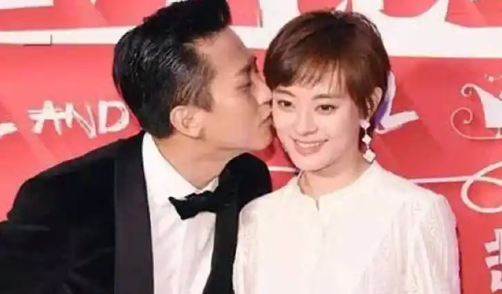 孙俪和他在一起多年被分手,邓超至今不与他同台,今