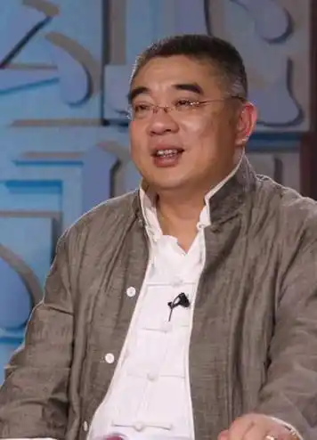 倪琳老公钱文忠(钱文忠,人称时尚先生,教授玩家,他为何对余秋雨,推崇