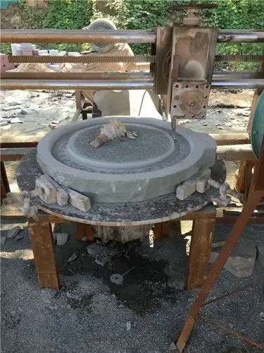 电动石磨面粉机厂家保定市高阳县薏米面粉电动石磨型号