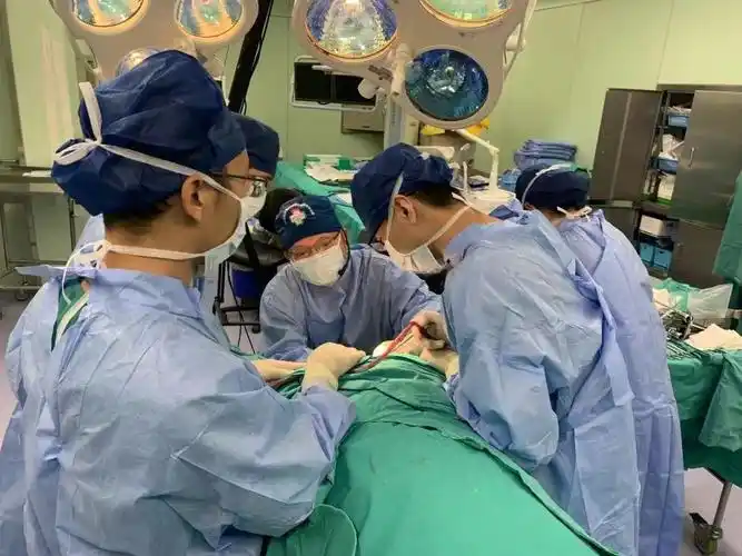 【六院新闻】东方国际泌尿外科男科手术周首秀 我院泌尿外科展示二十