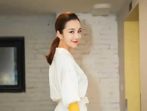 演员李依晓的个人资料简介现实生活中结婚了吗老公是谁起底