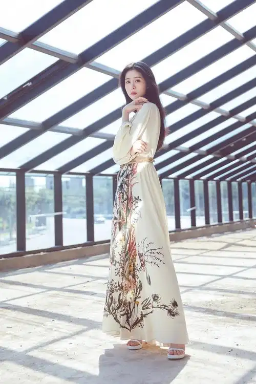 张碧晨 高跟凉鞋