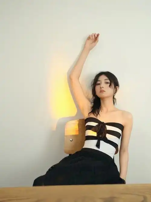 张子枫年代感笑容##春日荐片季