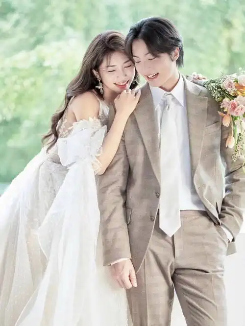 还不赶紧试试嘛临沂 极简婚纱照 | 光影婚纱照 | 极简风婚纱照 | 韩式