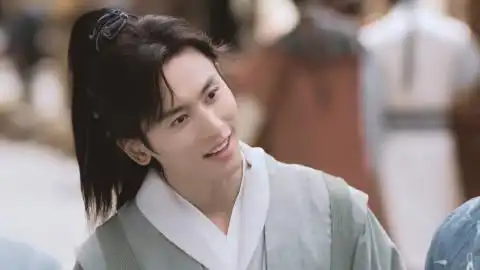 依旧是超爱老公的漂亮子舒 #张哲瀚歪头杀# x 周子舒