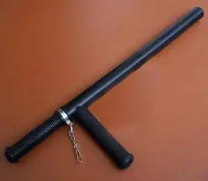 棍,t型拐,或简称单字"拐",因为目前是不少国家(包括中国)警用器械之一