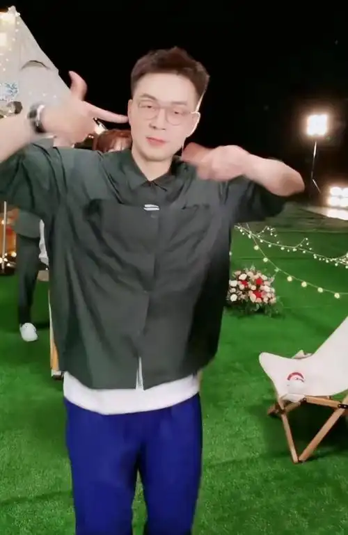 杜海涛暴瘦三十斤(却被嘲脸垮了网友直呼像老了二十岁)