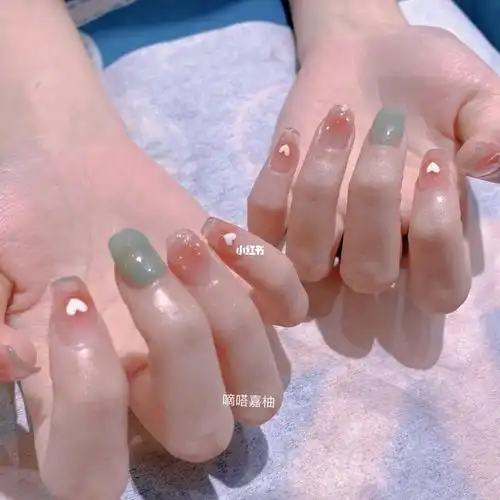 小清新显白美甲