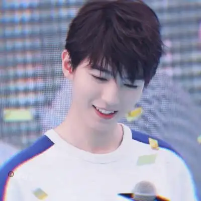 评论  王俊凯 自截/调 禁二改 二传许秋泽 0 0 稔鲶  发布到  情头