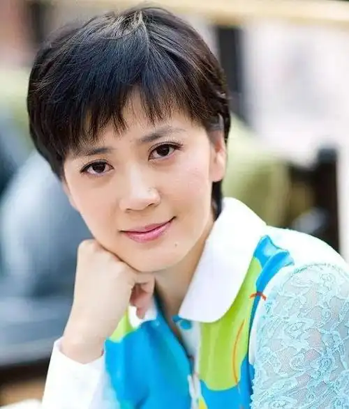 12年世界杯沈冰(沈冰:从"天之骄女"到"销声匿迹",她的经历时刻提醒