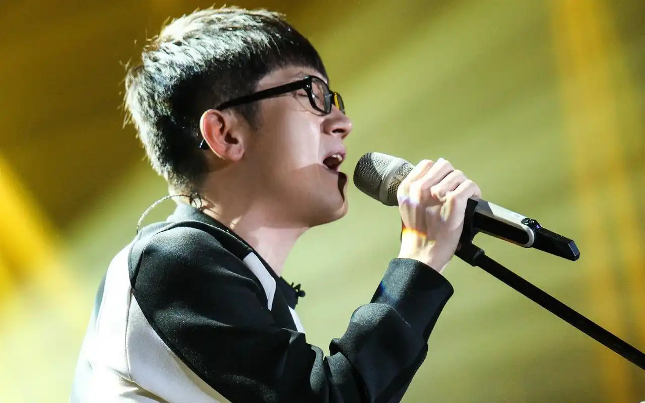 我是歌手4踢馆歌手金志文图片壁纸