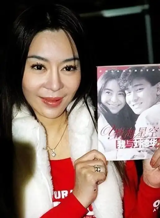 回顾豪门千金朱丽倩:携亿万身家嫁给刘德华46岁高龄产子今怎样了