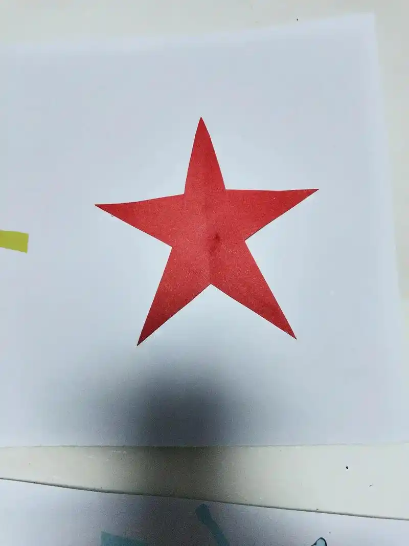 儿子学习了轴对称图形,陪他一起用学过的知识去寻找去发现生活中 - 抖