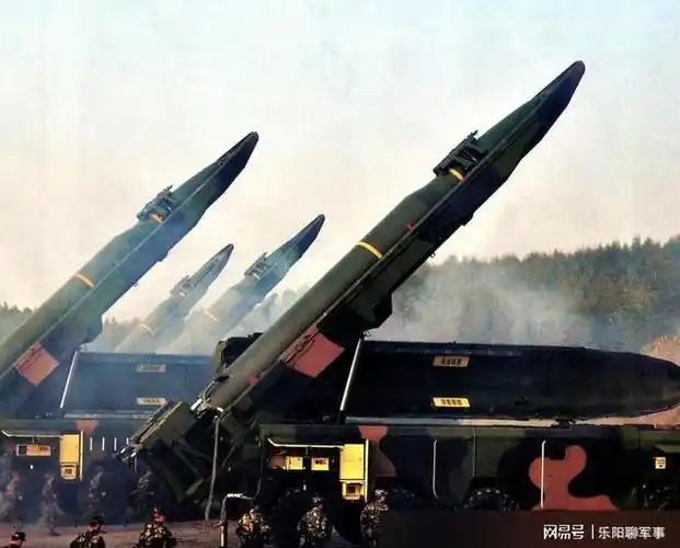 东风xx?台媒:解放军新高超导弹亮相,15马赫打水漂射程覆盖全球