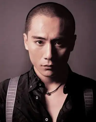 检验男神帅不帅的唯一标准,来看看众男神板寸哪一个最好看