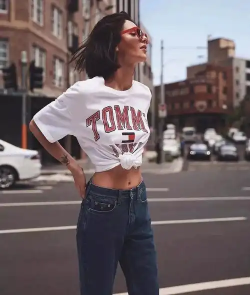 3分钟学会7种t恤打结法超chic超简单