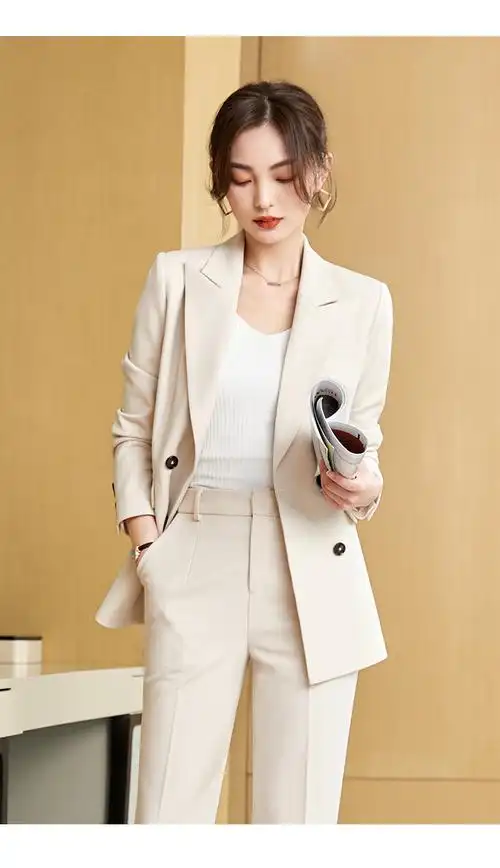 伊诺宣黑色感炸街小西装外套女士韩版时尚宽松休闲西服职业套装春秋