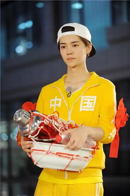 《跑男3》鹿晗获封傻狍子 游戏黑洞大暴走|鹿晗|王祖蓝|奔跑吧兄弟