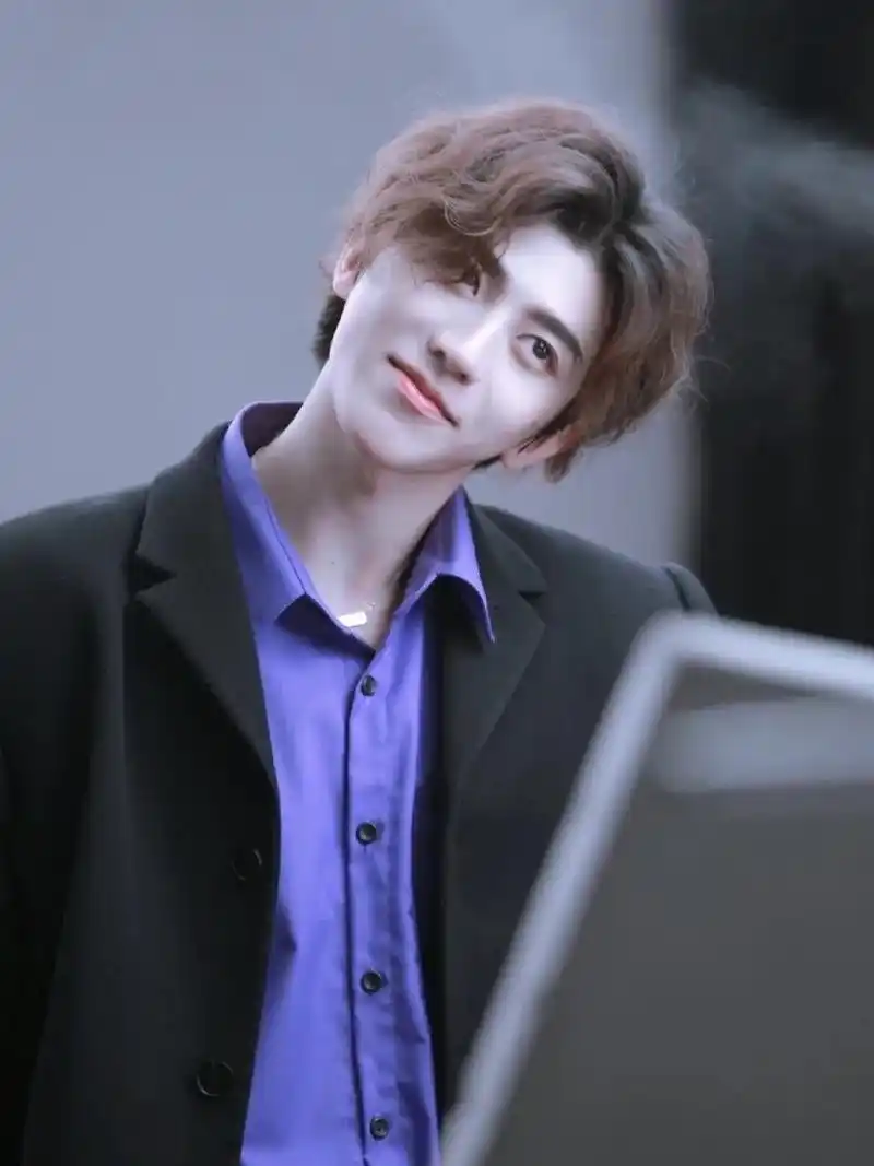 坤坤美照7815 今天来一波坤坤的美照,ikun们收好啊啊啊啊啊!