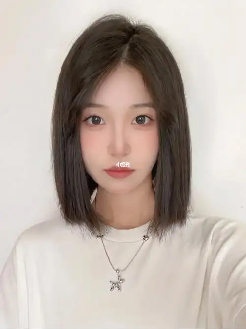 玉林发型师小p  #发色推荐  #玉林染发  #女生发型  #齐肩发