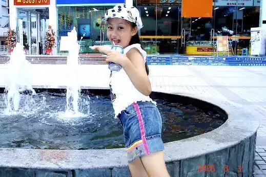 孙侨潞去世八个月妈妈晒女儿海量童年照粉丝暖心安慰感动大哭