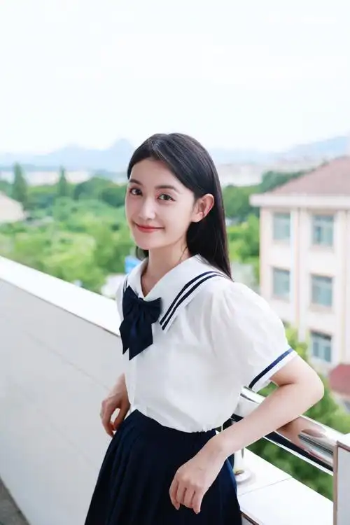 依些告密#91「假期库存清理计划」随机掉落校服帮主@蒋依依