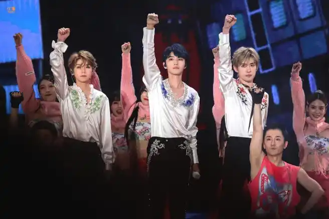 tfboys十年之约演唱会