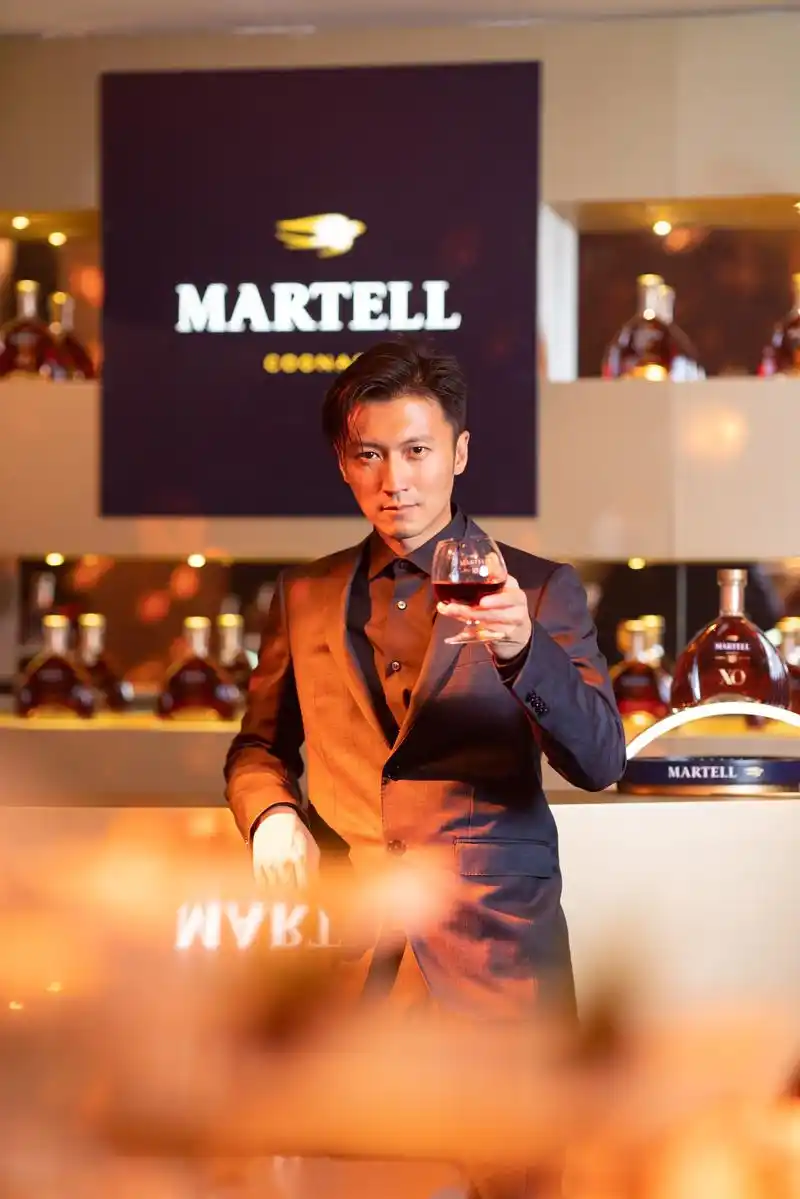 "马爹利品牌代言人"谢霆锋受邀出席马爹利xo "敢为一刻"官方发布盛典