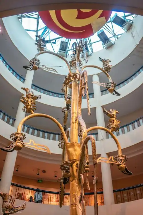 三星堆文化比夏朝还早,遗址中竟有《山海经》中描述的扶桑神树?