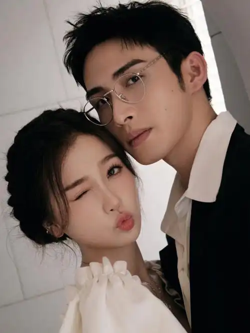 虞书欣张彬彬两个人的小森林