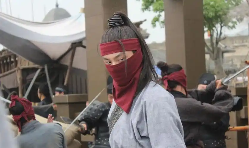 影视剧中的五位蒙面美男,除了林更新,我第一眼就认出李易峰