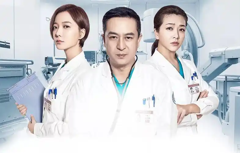 戏剧化和专业化,职场戏和情感戏,《急诊科医生》讲究的就是一个均衡感