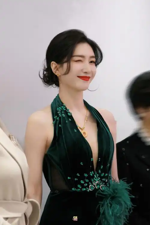 76 第五章:重逢  @江疏影#梦金园珠宝品牌代言人江疏影