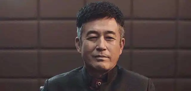 他的饰演者是王志飞,出生于北京市,中国内地男演员,毕业于中央戏剧