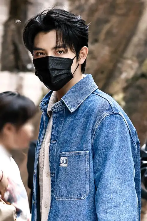 陈飞宇廿四 飞扬如星宇耀龙腾