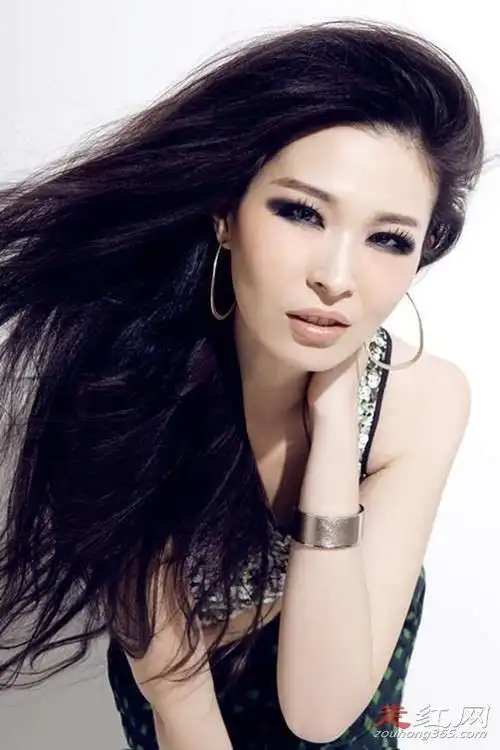 曹芙嘉个人资料老公照片她的现任老公叫文智波