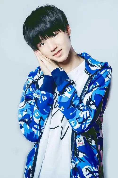 tfboys王俊凯 #tfboys iphone手机壁纸桌面背景 高清 美颜 酷帅