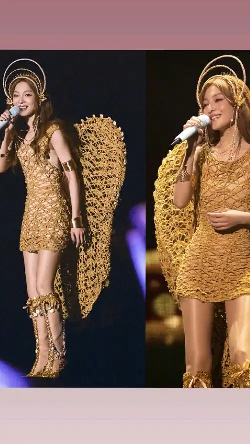 不愧是"百变天后",张韶涵这时装演唱会的服装造型穿着又前卫又独特,好