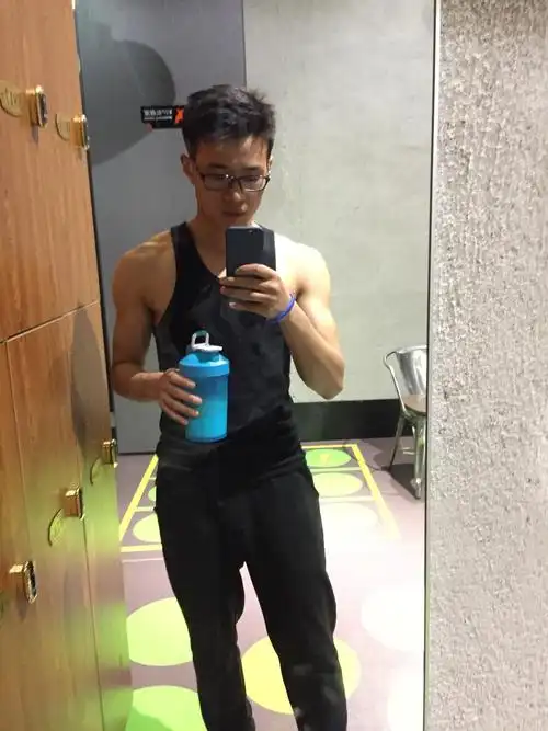 健身七个月.前后对比.立个贴.再过五个月满一年...