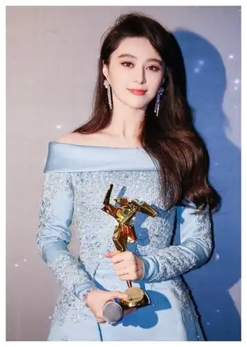 范冰冰奶奶旧照流出,太过令人惊艳,原来基因是遗传的