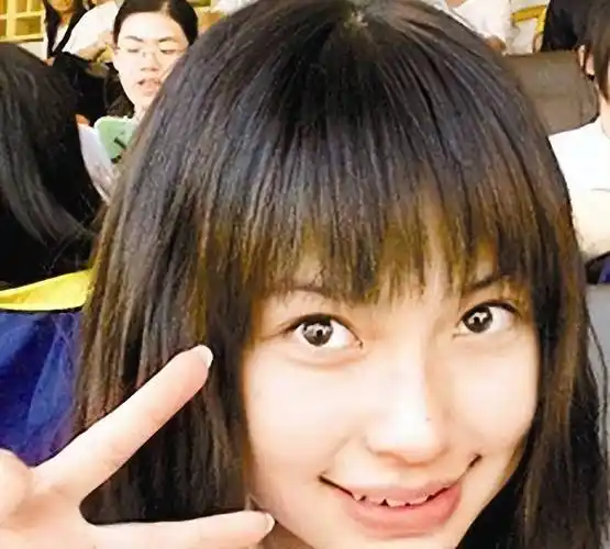 明星们出道前的样子,杨颖很普通,鹿晗像毛头小孩,肖战成功逆袭_靳东_