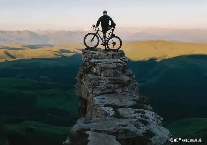 日月轮回一个人的骑行